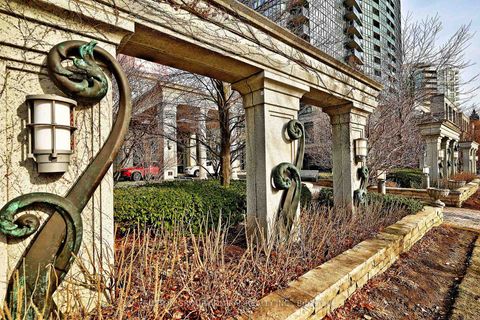 Photo 2 at 305 - 15 Greenview Avenue, Newtonbrook West, Toronto