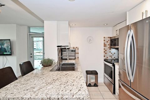 Photo 16 at 305 - 15 Greenview Avenue, Newtonbrook West, Toronto