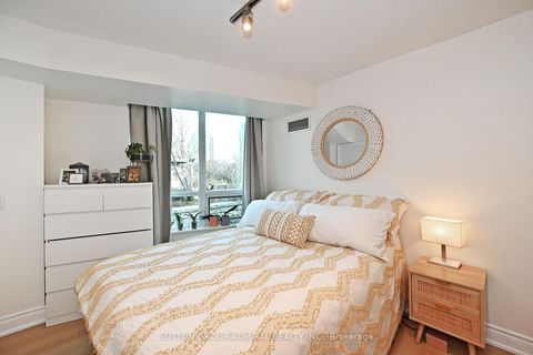 Photo 28 at 305 - 15 Greenview Avenue, Newtonbrook West, Toronto