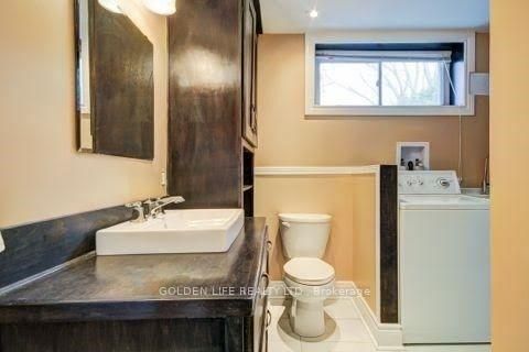 Photo 14 at 5 Hurlingham Crescent, Don Mills, Toronto