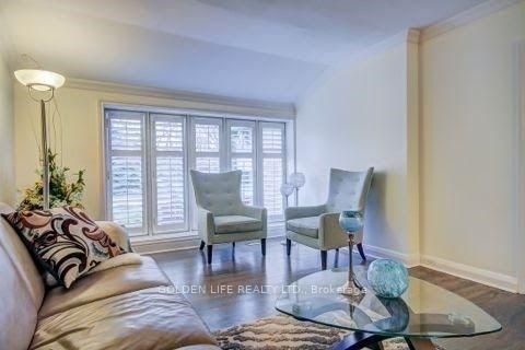 Photo 17 at 5 Hurlingham Crescent, Don Mills, Toronto