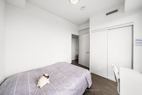 Photo 11 at S3003 - 8 Olympic Garden Drive, Newtonbrook East, Toronto