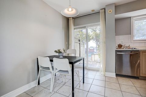 Photo 9 at 177 - 121 Omni Drive, Bendale, Toronto