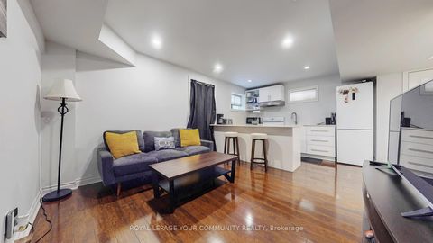 Photo 41 at 61 Mynden Way, Woodland Hill, Newmarket