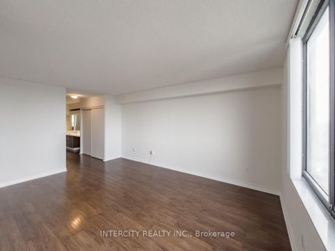 Photo 10 at 2102 - 2350 Bridletowne Circle, L'Amoreaux, Toronto