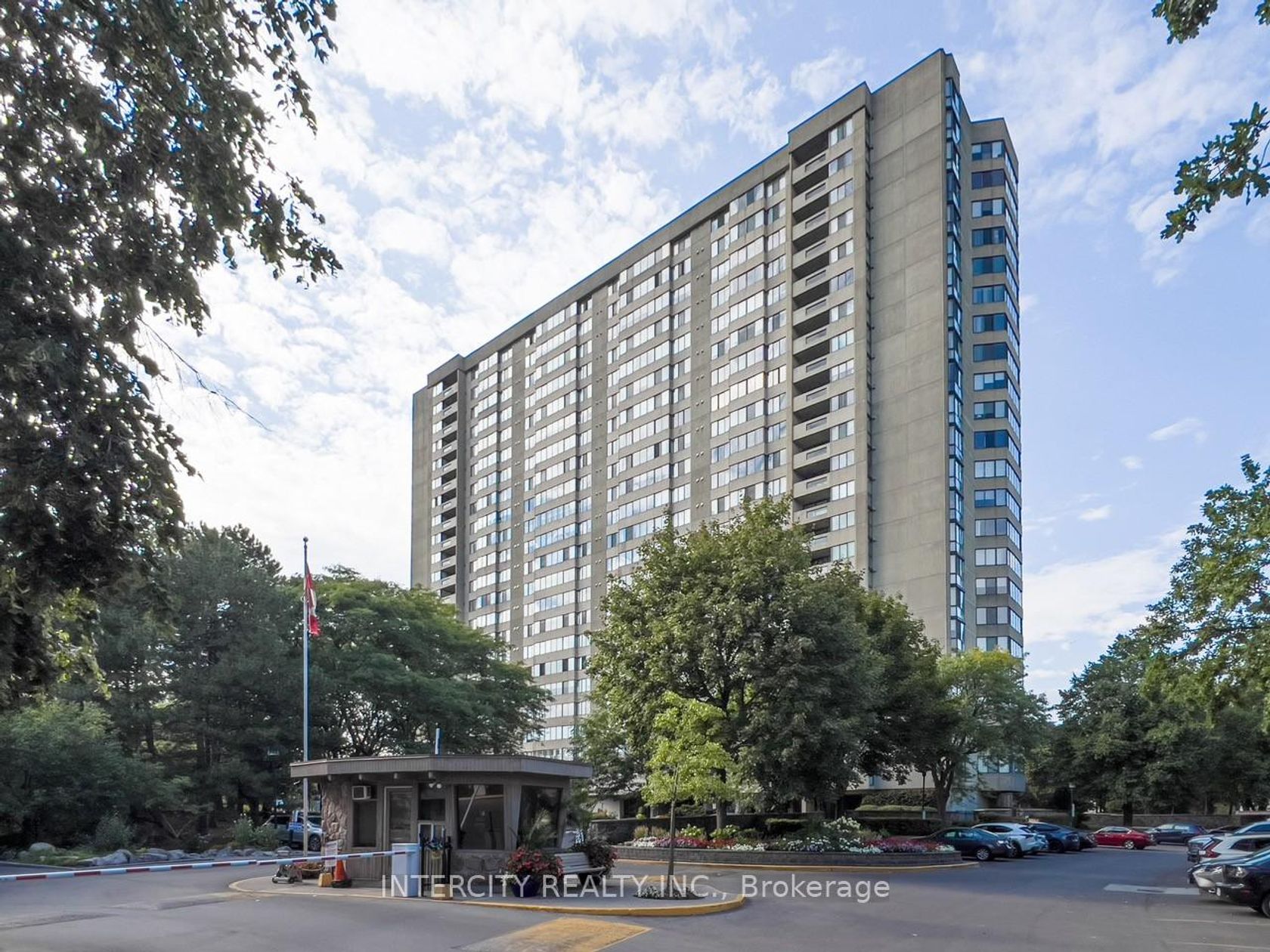 2102 - 2350 Bridletowne Circle, L'Amoreaux, Toronto 