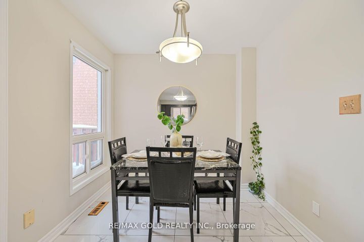 Photo 10 at 27 Buttercup Lane, Wellington, Brampton