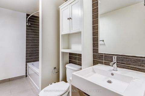 Photo 18 at 449 - 5 Hanna Avenue, Niagara, Toronto
