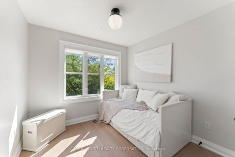 Photo 25 at 83 Treasure Hill Road, Maple, Vaughan