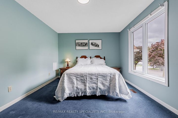 Photo 24 at 2917 Nipiwin Drive, Meadowvale, Mississauga