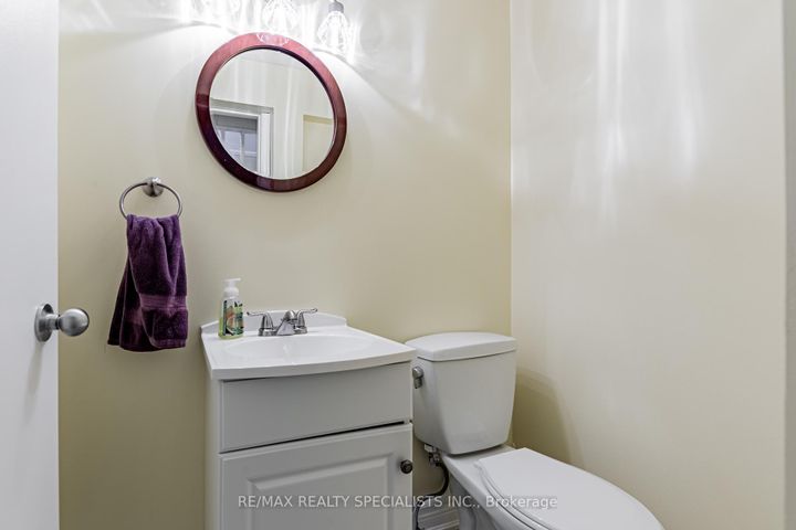 Photo 28 at 2917 Nipiwin Drive, Meadowvale, Mississauga