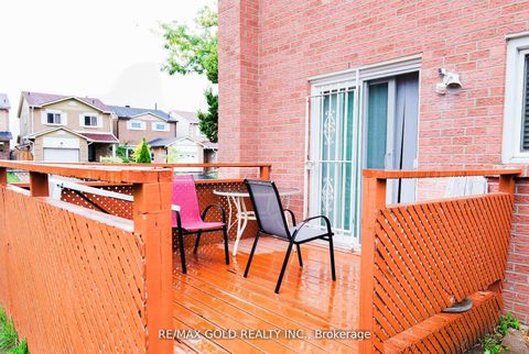 Photo 5 at 40 Glen Hollow Avenue, Clairville, Toronto