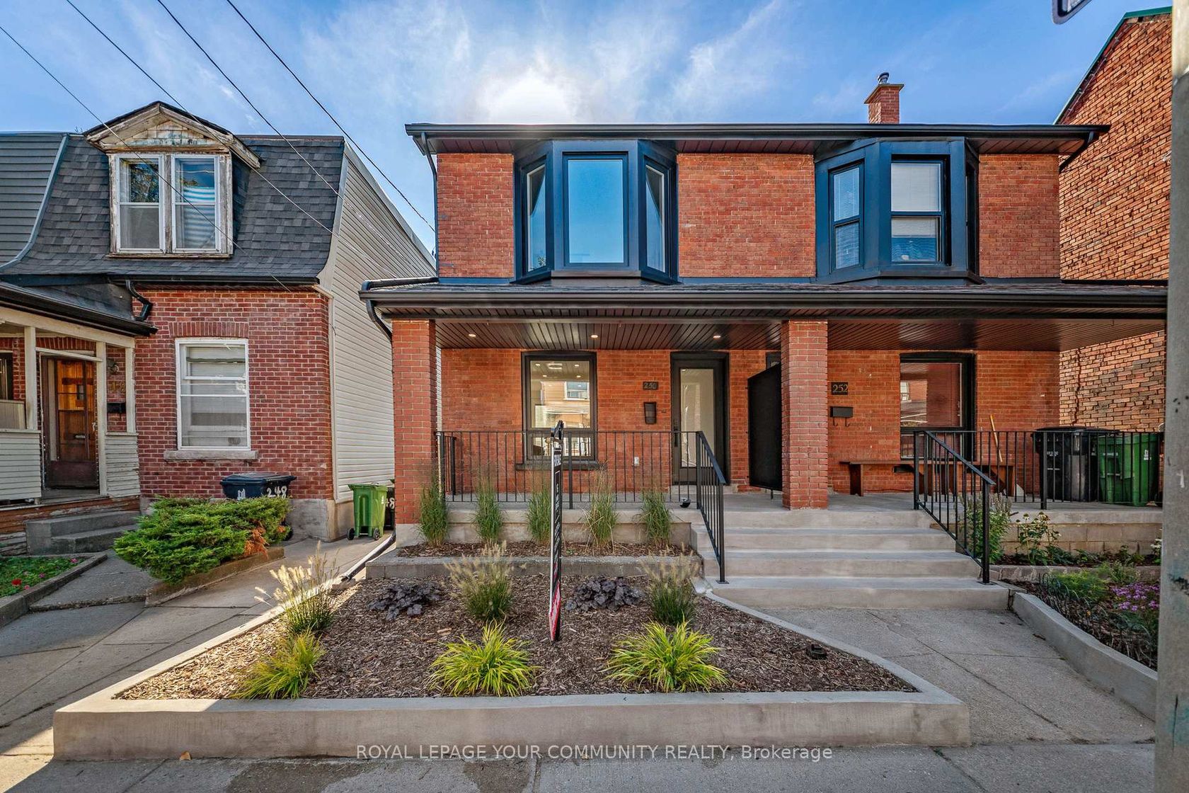 250 Sterling Road, Dufferin Grove, Toronto 2