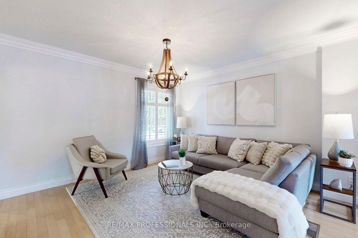 Photo 9 at 126 Laurel Avenue, City Centre West, Toronto