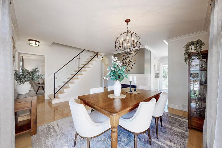 Photo 17 at 126 Laurel Avenue, City Centre West, Toronto