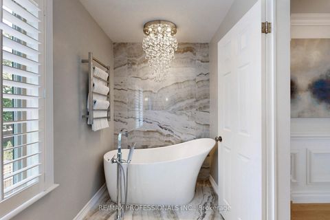 Photo 32 at 126 Laurel Avenue, City Centre West, Toronto