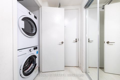 Photo 2 at 2202 - 19 Western Battery Road, Niagara, Toronto