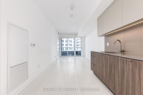 Photo 11 at 2202 - 19 Western Battery Road, Niagara, Toronto