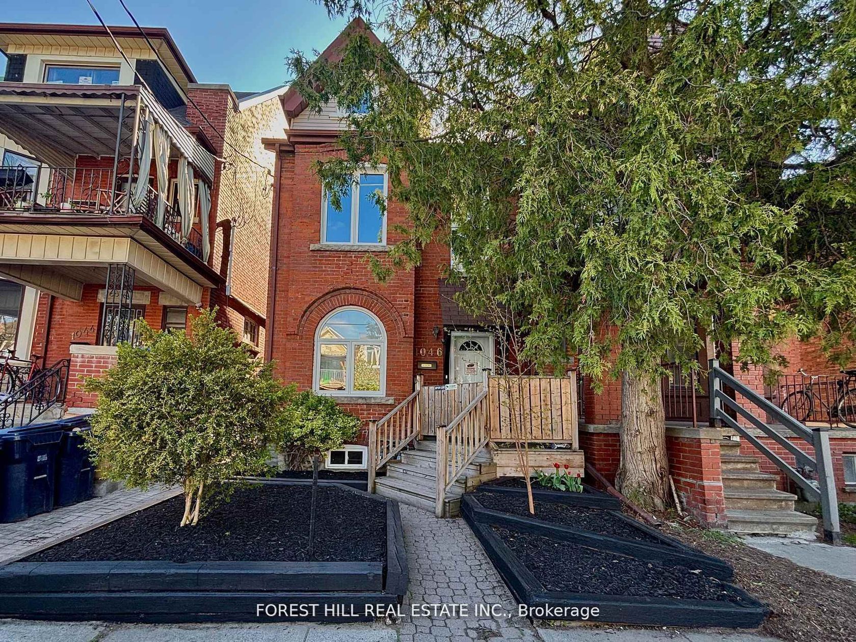 1046 Dovercourt Road, Junction, Toronto 