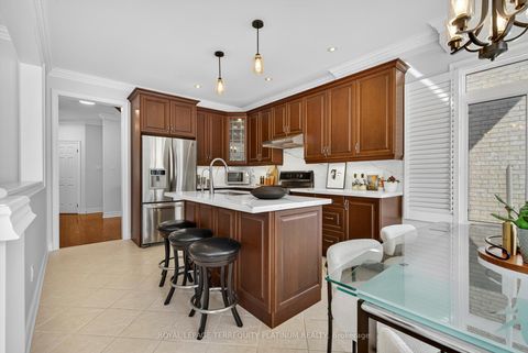 Photo 7 at 9 Maraca Drive, Rouge Woods, Richmond Hill