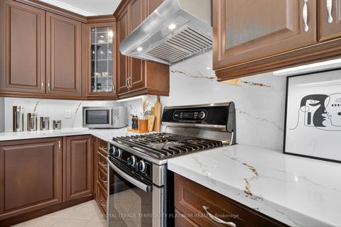 Photo 9 at 9 Maraca Drive, Rouge Woods, Richmond Hill