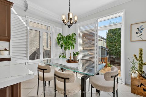 Photo 10 at 9 Maraca Drive, Rouge Woods, Richmond Hill