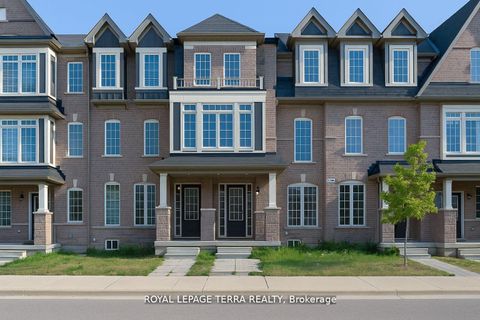 Photo 2 at 8 Graywardine Lane, Northeast Ajax, Ajax