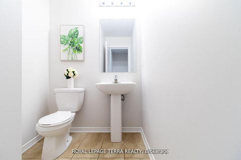 Photo 18 at 8 Graywardine Lane, Northeast Ajax, Ajax