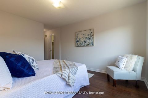 Photo 23 at 8 Graywardine Lane, Northeast Ajax, Ajax
