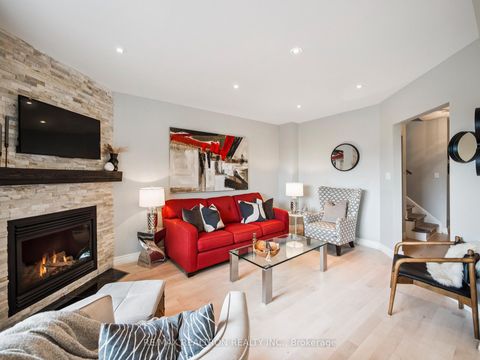 Photo 17 at 514 Menczel Crescent, Summerhill Estates, Newmarket