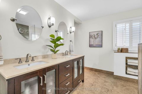 Photo 23 at 514 Menczel Crescent, Summerhill Estates, Newmarket