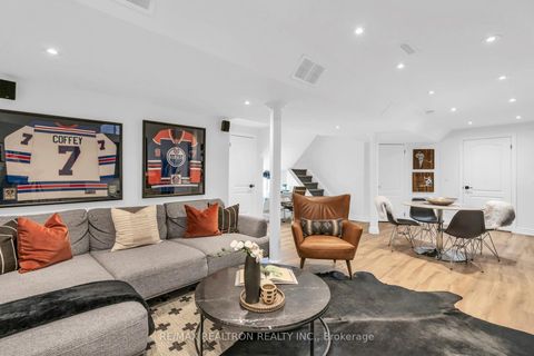 Photo 34 at 514 Menczel Crescent, Summerhill Estates, Newmarket