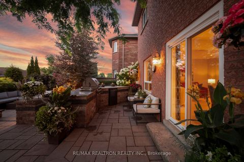 Photo 42 at 514 Menczel Crescent, Summerhill Estates, Newmarket
