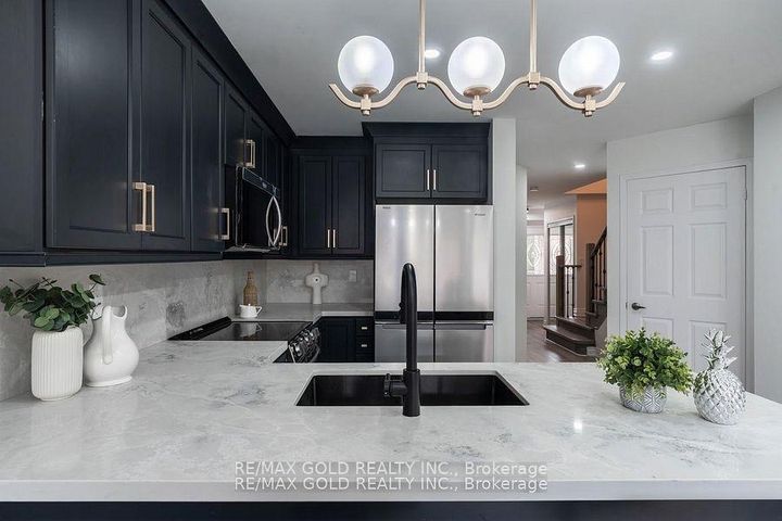 Photo 9 at 7 Harding Street, Georgetown, Halton Hills