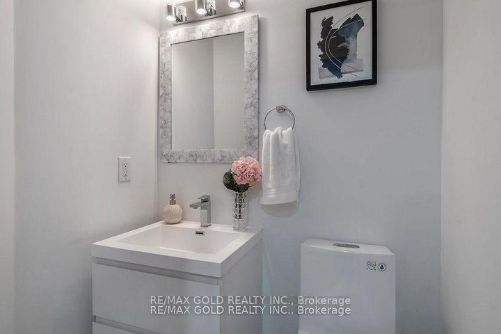 Photo 32 at 7 Harding Street, Georgetown, Halton Hills