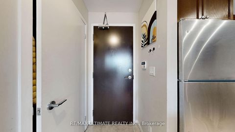Photo 9 at 228 - 231 Fort York Boulevard, Niagara, Toronto