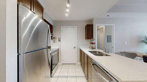 Photo 11 at 228 - 231 Fort York Boulevard, Niagara, Toronto