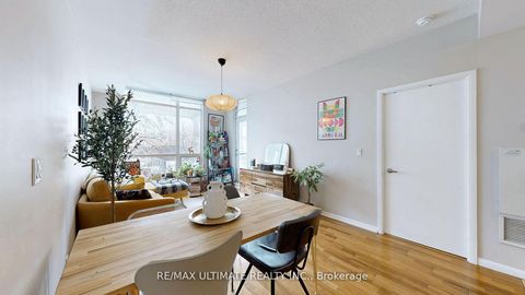 Photo 14 at 228 - 231 Fort York Boulevard, Niagara, Toronto