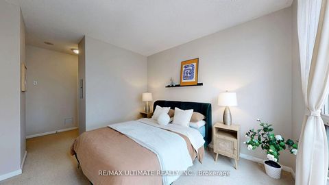 Photo 20 at 228 - 231 Fort York Boulevard, Niagara, Toronto