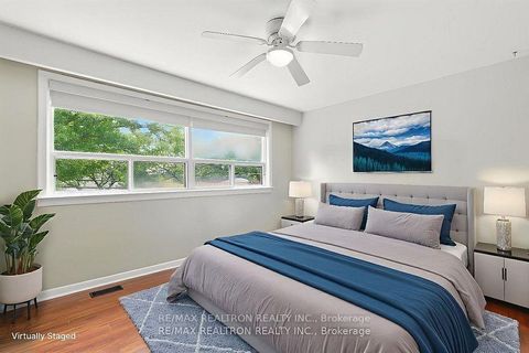 Photo 7 at 498 Midland Avenue, Cliffside, Toronto