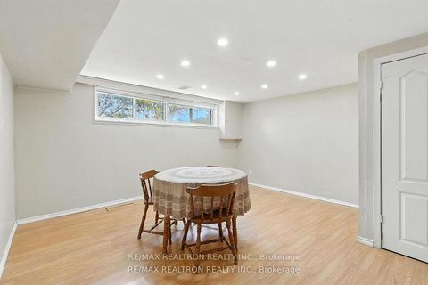 Photo 14 at 498 Midland Avenue, Cliffside, Toronto