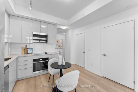 Photo 7 at 2617 - 10 Abeja Street, Concord, Vaughan