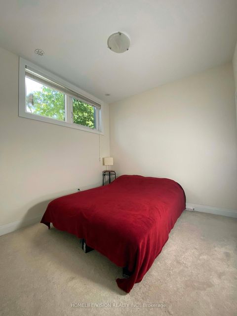 Photo 8 at 70 - 23 Eldora Avenue, Newtonbrook West, Toronto