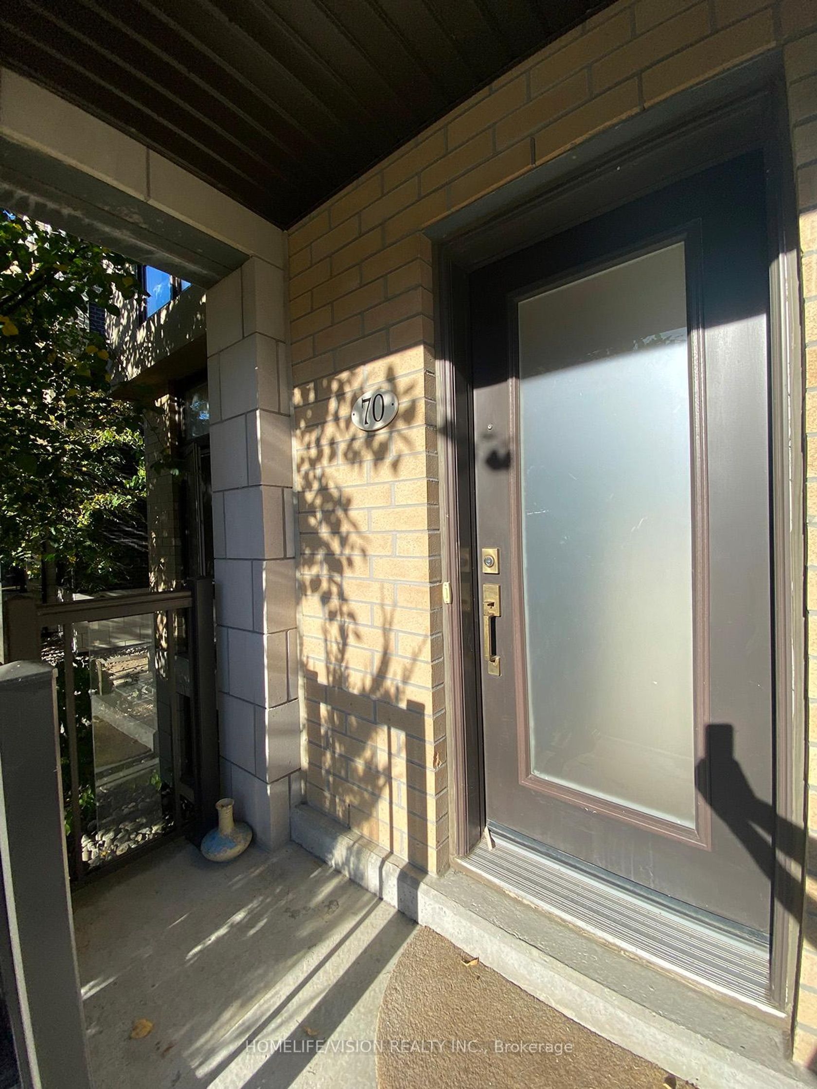 70 - 23 Eldora Avenue, Newtonbrook West, Toronto 