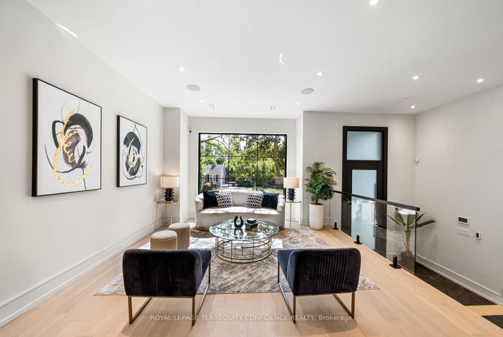 Photo 1 at 276 Horsham Avenue, Willowdale West, Toronto
