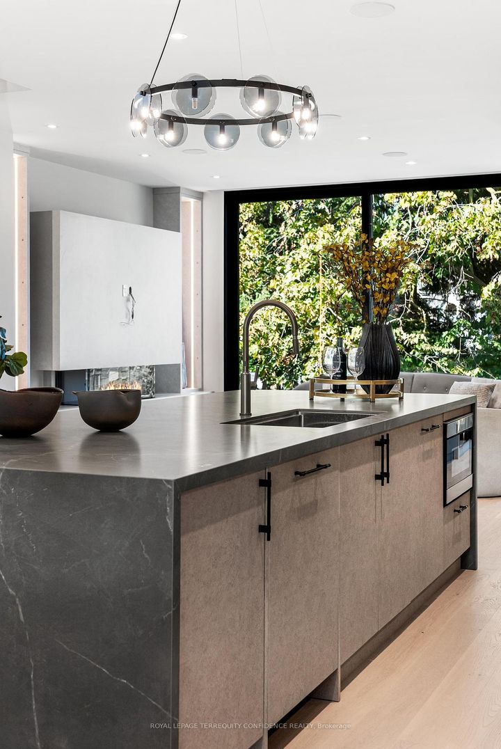 Photo 12 at 276 Horsham Avenue, Willowdale West, Toronto