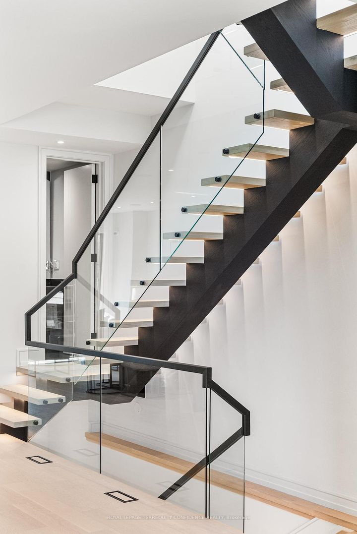 Photo 16 at 276 Horsham Avenue, Willowdale West, Toronto