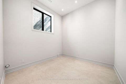 Photo 40 at 276 Horsham Avenue, Willowdale West, Toronto