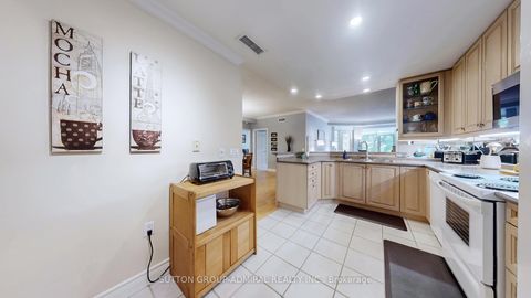 Photo 20 at 207 - 10 Old Mill Trail, Kingsway South, Toronto