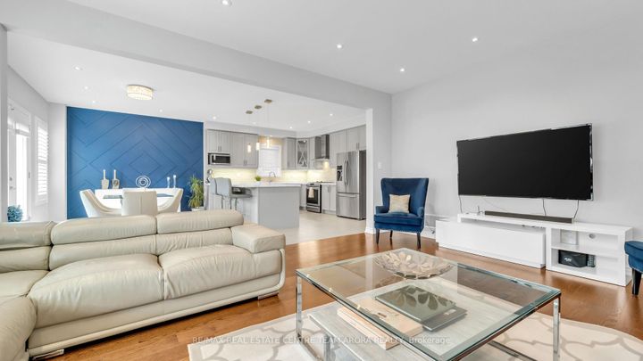 Photo 9 at 450 Brisdale Drive, Northwest Brampton, Brampton